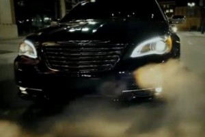 VIDEO: Eminem promoveaza noul Chrysler 200