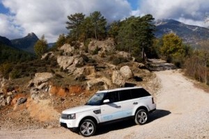 Noul Range Rover hibrid va debuta la Geneva