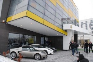 Nigel Mansell a inaugurat primul show-room Lotus din Romania