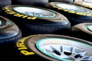 Hamilton: Noile pneuri vor face masinile mai lente
