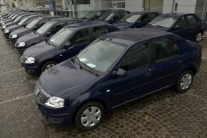 Dacia livreaza 102 vehicule Bancii Comerciale Romane