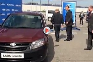 VIDEO: Vladimir Putin fata in fata cu adevarata Lada!