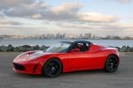 Productia lui Tesla Roadster va inceta in decembrie