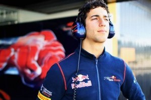 Ricciardo il va inlocui pe Karthikeyan la Hispania