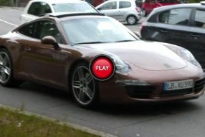 VIDEO: Noul Porsche 911 in trafic, surprins din nou