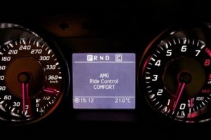 Mercedes-Benz SLS AMG cu AMG Ride Control