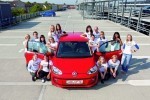 Volkswagen inghesuie 16 oameni intr-un Up!
