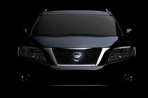 Nissan Pathfinder isi arata fata