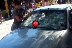 VIDEO: Ford Fiesta distrus de o prietena furioasa