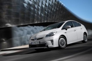 Toyota Prius Plug-in Hybrid a fost lansat in Romania