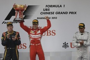 Fernando Alonso castiga Marele Premiu de Formula 1 al Chinei