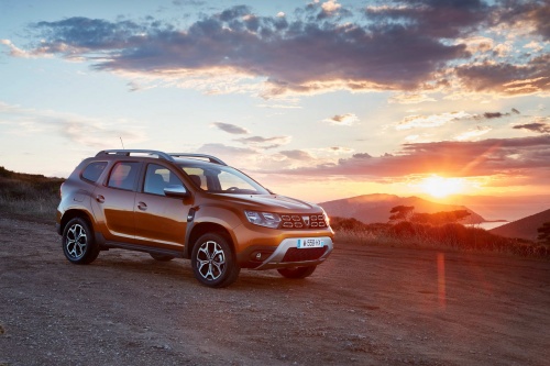 21200147_2017_new_dacia_duster_tests_drive_in_greece