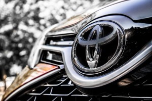 Toyota România continuă campania de rechemare în service a modelelor echipate cu airbag Takata