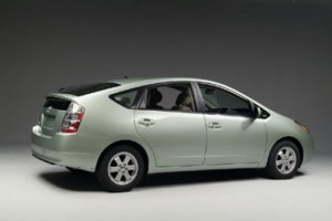 Toyota Prius a depasit 1 milion de exemplare vandute