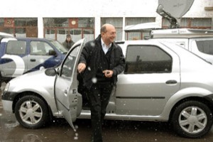 Traian Basescu lauda Loganul
