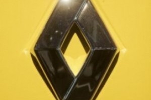 Fitch a retrogradat Renault, din cauza datoriilor in crestere