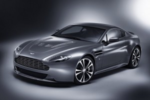 VIDEO: Noul Aston Martin V12 Vantage