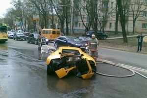 VIDEO: Un Lamborghini distrus