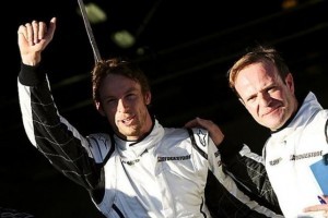 Jenson Button va pleca din pole-position in Australia