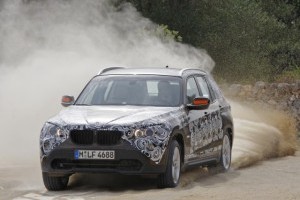 Oficial: Viitorul BMW X1 in versiune camuflata