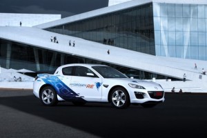 18 ani de cercetare Mazda in domeniul vehiculelor cu alimentare pe hidrogen