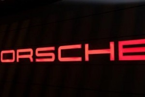 Porsche incheie anul fiscal cu pierderi de 5 miliarde euro