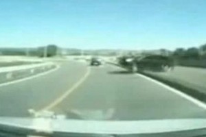 VIDEO: Senzatia unui accident pe autostrada