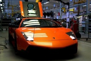VIDEO: Cum se construieste Lamborghini Murcielago LP670-4 SV