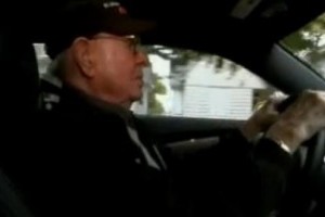 VIDEO: Si-a cumparat un Camaro SS la 101 ani