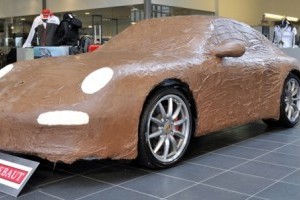 Porsche 911 Carrera, imbracat in ciocolata