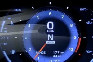 VIDEO: Lexus LF-A suna ca o masina de Formula 1