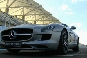 VIDEO: Nico Rosberg testeaza Mercedes SLS AMG