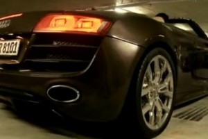 VIDEO: Mattias Ekstrom testeaza Audi R8 Spyder