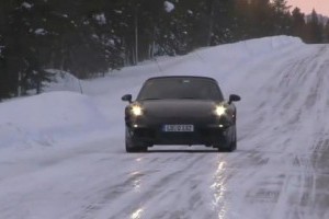 VIDEO: Noul Porsche 911 spionat in Suedia