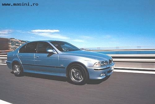 BMW M5, Numar usi