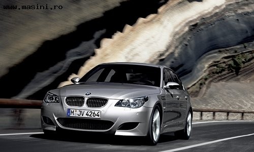 BMW M5, Numar usi