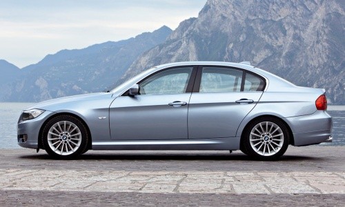 BMW Seria 3, Sedan, Numar usi