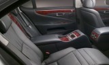 Lexus LS 460 AWD, Numar usi